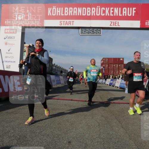 03.10.2025 - Köhlbrandbrückenlauf Matties Gatica Varas http://msf.ph/oto/9169998 03.10.2025 10:25:58 Ziel 2000, 2382, 2383, 2406, 2635, 2644, 2787 meine-sportfotos.de