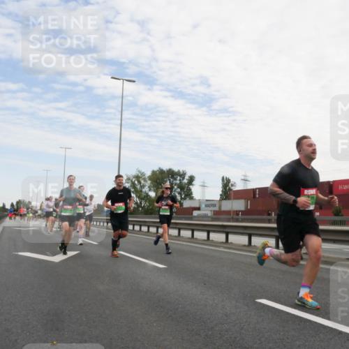 03.10.2025 - Köhlbrandbrückenlauf Matties Gatica Varas http://msf.ph/oto/9170004 03.10.2025 15:15:26 Position 3  meine-sportfotos.de