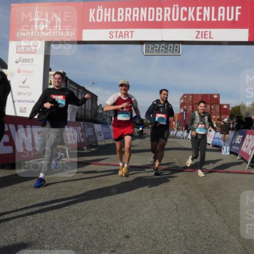 03.10.2025 - Köhlbrandbrückenlauf Matties Gatica Varas http://msf.ph/oto/9170013 03.10.2025 10:26:02 Ziel 1940, 2000, 2406, 2532, 3151 meine-sportfotos.de