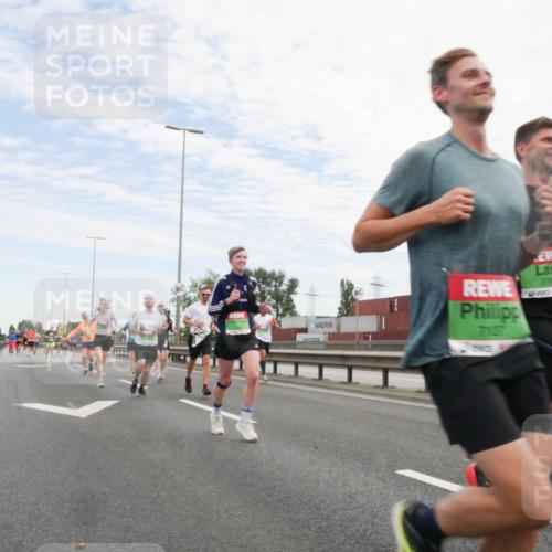 03.10.2025 - Köhlbrandbrückenlauf Matties Gatica Varas http://msf.ph/oto/9170014 03.10.2025 15:15:28 Position 3 7780, 2510 meine-sportfotos.de