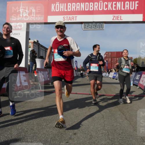 03.10.2025 - Köhlbrandbrückenlauf Matties Gatica Varas http://msf.ph/oto/9170015 03.10.2025 10:26:02 Ziel 1940, 2000, 2406, 2532, 3151 meine-sportfotos.de