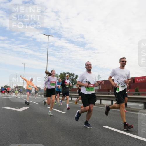 03.10.2025 - Köhlbrandbrückenlauf Matties Gatica Varas http://msf.ph/oto/9170023 03.10.2025 15:15:30 Position 3 9128 meine-sportfotos.de