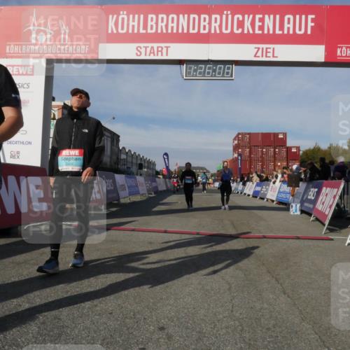 03.10.2025 - Köhlbrandbrückenlauf Matties Gatica Varas http://msf.ph/oto/9170046 03.10.2025 10:26:10 Ziel 1847, 1924, 1940, 2111, 2532, 3151, 3586 meine-sportfotos.de
