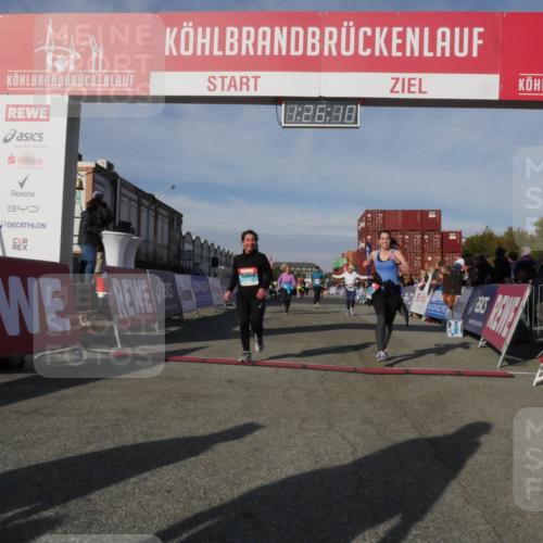 03.10.2025 - Köhlbrandbrückenlauf Matties Gatica Varas http://msf.ph/oto/9170058 03.10.2025 10:26:12 Ziel 1847, 1924, 2111, 3151, 3555, 3586 meine-sportfotos.de