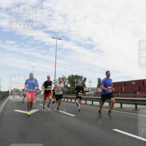 03.10.2025 - Köhlbrandbrückenlauf Matties Gatica Varas http://msf.ph/oto/9170059 03.10.2025 15:15:40 Position 3 440 meine-sportfotos.de