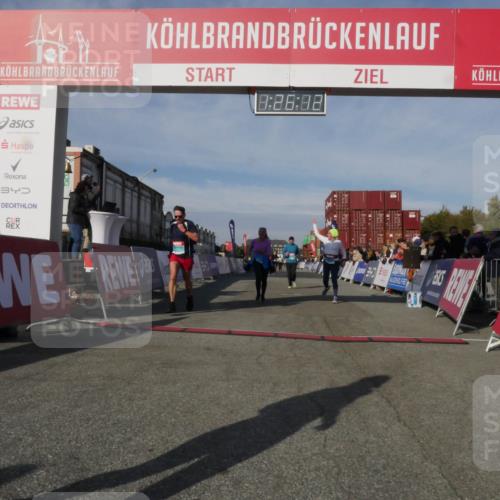 03.10.2025 - Köhlbrandbrückenlauf Matties Gatica Varas http://msf.ph/oto/9170065 03.10.2025 10:26:14 Ziel 1847, 1924, 2001, 2111, 3151, 3555, 3586 meine-sportfotos.de