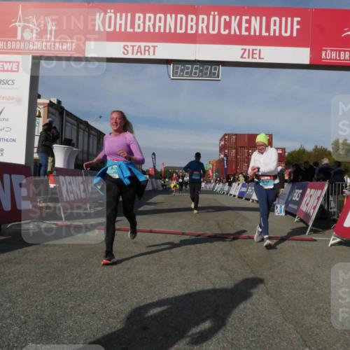03.10.2025 - Köhlbrandbrückenlauf Matties Gatica Varas http://msf.ph/oto/9170075 03.10.2025 10:26:16 Ziel 1847, 1949, 2001, 2111, 2676, 2681, 3447, 3555, 3586 meine-sportfotos.de