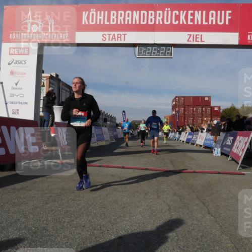 03.10.2025 - Köhlbrandbrückenlauf Matties Gatica Varas http://msf.ph/oto/9170093 03.10.2025 10:26:24 Ziel 1904, 1949, 2001, 2284, 2676, 2681, 3149, 3447 meine-sportfotos.de