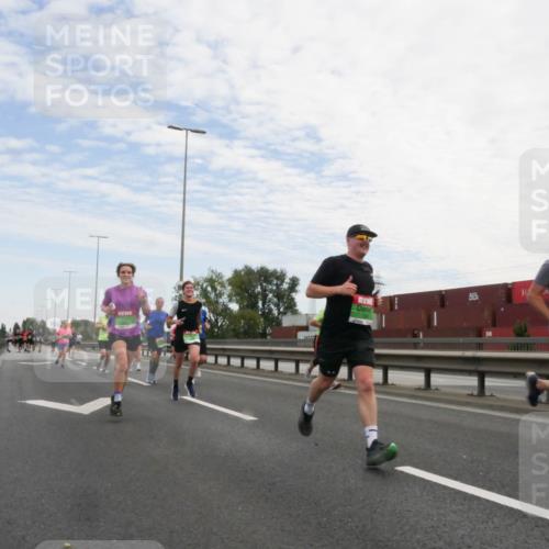 03.10.2025 - Köhlbrandbrückenlauf Matties Gatica Varas http://msf.ph/oto/9170094 03.10.2025 15:15:48 Position 3  meine-sportfotos.de