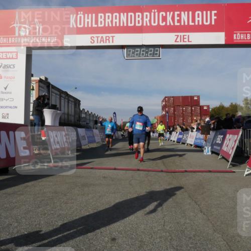 03.10.2025 - Köhlbrandbrückenlauf Matties Gatica Varas http://msf.ph/oto/9170097 03.10.2025 10:26:25 Ziel 1904, 1949, 2001, 2284, 2676, 2681, 3149, 3447 meine-sportfotos.de