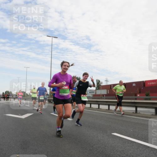 03.10.2025 - Köhlbrandbrückenlauf Matties Gatica Varas http://msf.ph/oto/9170098 03.10.2025 15:15:49 Position 3 9717 meine-sportfotos.de