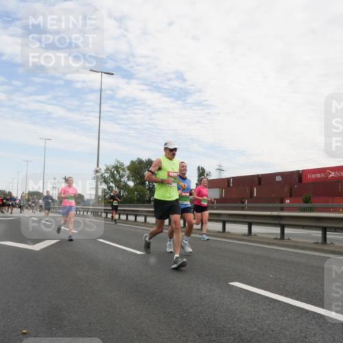 03.10.2025 - Köhlbrandbrückenlauf Matties Gatica Varas http://msf.ph/oto/9170107 03.10.2025 15:15:52 Position 3  meine-sportfotos.de
