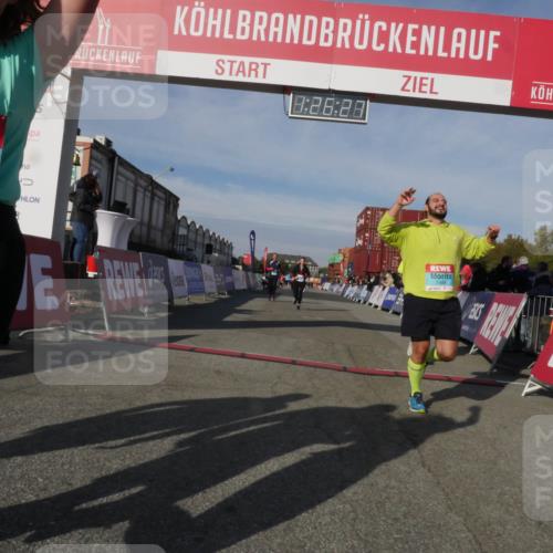 03.10.2025 - Köhlbrandbrückenlauf Matties Gatica Varas http://msf.ph/oto/9170112 03.10.2025 10:26:29 Ziel 1904, 2284, 2614, 2925, 3149 meine-sportfotos.de