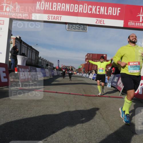 03.10.2025 - Köhlbrandbrückenlauf Matties Gatica Varas http://msf.ph/oto/9170114 03.10.2025 10:26:29 Ziel 1904, 2284, 2614, 2925, 3149 meine-sportfotos.de