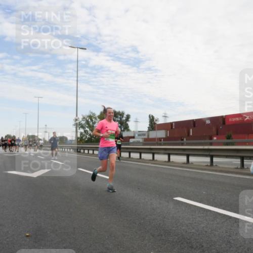03.10.2025 - Köhlbrandbrückenlauf Matties Gatica Varas http://msf.ph/oto/9170115 03.10.2025 15:15:53 Position 3  meine-sportfotos.de
