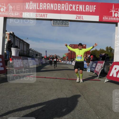 03.10.2025 - Köhlbrandbrückenlauf Matties Gatica Varas http://msf.ph/oto/9170116 03.10.2025 10:26:30 Ziel 1209, 2284, 2614, 2925, 3149 meine-sportfotos.de