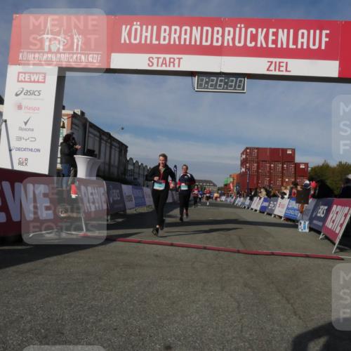 03.10.2025 - Köhlbrandbrückenlauf Matties Gatica Varas http://msf.ph/oto/9170125 03.10.2025 10:26:32 Ziel 1209, 2284, 2614, 2925, 3149 meine-sportfotos.de