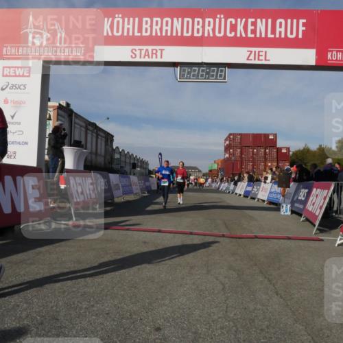 03.10.2025 - Köhlbrandbrückenlauf Matties Gatica Varas http://msf.ph/oto/9170155 03.10.2025 10:26:40 Ziel 1209, 1436, 1744, 2050, 2551, 2925, 3113 meine-sportfotos.de