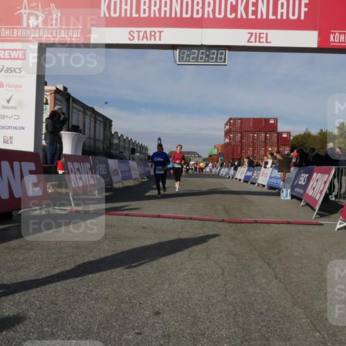 03.10.2025 - Köhlbrandbrückenlauf Matties Gatica Varas http://msf.ph/oto/9170156 03.10.2025 10:26:40 Ziel 1209, 1436, 1744, 2050, 2551, 2925, 3113 meine-sportfotos.de