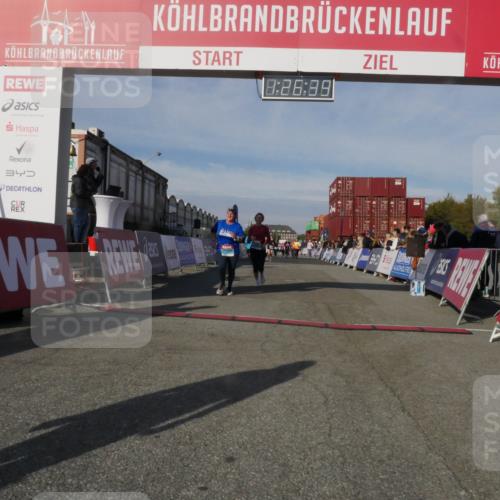 03.10.2025 - Köhlbrandbrückenlauf Matties Gatica Varas http://msf.ph/oto/9170158 03.10.2025 10:26:41 Ziel 1209, 1436, 1744, 2050, 2551, 2925, 3113 meine-sportfotos.de
