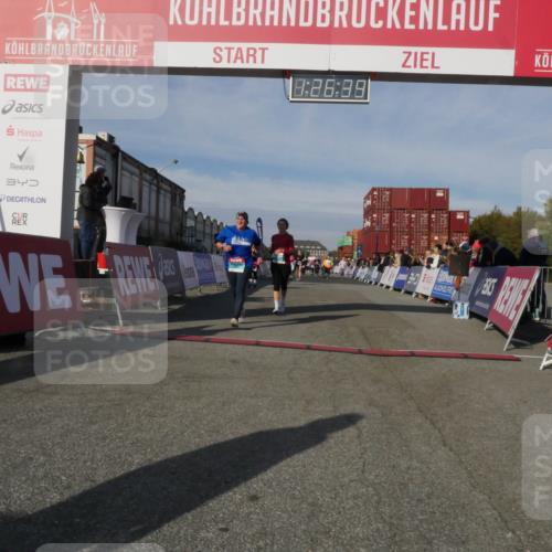 03.10.2025 - Köhlbrandbrückenlauf Matties Gatica Varas http://msf.ph/oto/9170160 03.10.2025 10:26:41 Ziel 1209, 1436, 1744, 2050, 2551, 2925, 3113 meine-sportfotos.de