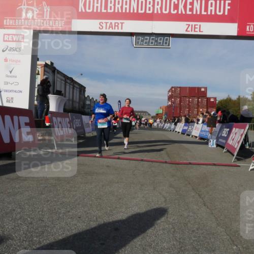 03.10.2025 - Köhlbrandbrückenlauf Matties Gatica Varas http://msf.ph/oto/9170162 03.10.2025 10:26:42 Ziel 1209, 1436, 1744, 2005, 2050, 2551, 2574, 3113 meine-sportfotos.de