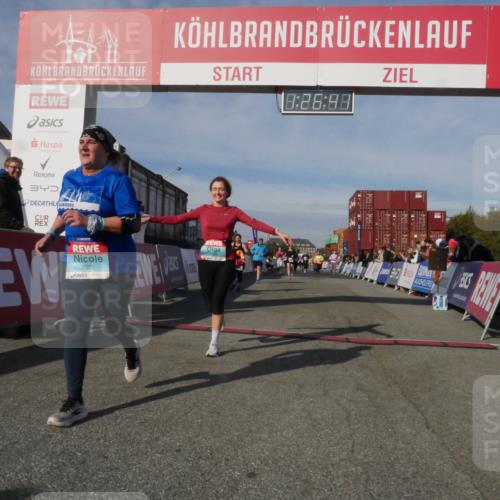 03.10.2025 - Köhlbrandbrückenlauf Matties Gatica Varas http://msf.ph/oto/9170168 03.10.2025 10:26:43 Ziel 1425, 1436, 1744, 1756, 2004, 2005, 2050, 2551, 2574, 3113, 3787 meine-sportfotos.de