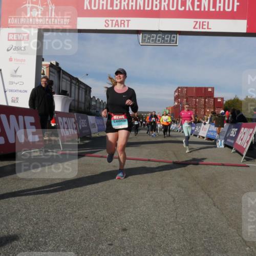 03.10.2025 - Köhlbrandbrückenlauf Matties Gatica Varas http://msf.ph/oto/9170187 03.10.2025 10:26:51 Ziel 1425, 1436, 1509, 1756, 1840, 1935, 1996, 2004, 2005, 2133, 2219, 2259, 2574, 2952, 3044, 3105, 3110, 3163, 3787 meine-sportfotos.de