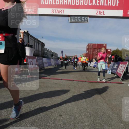 03.10.2025 - Köhlbrandbrückenlauf Matties Gatica Varas http://msf.ph/oto/9170189 03.10.2025 10:26:52 Ziel 1425, 1509, 1756, 1840, 1935, 1996, 2004, 2005, 2133, 2219, 2259, 2574, 2952, 3044, 3105, 3110, 3163, 3787 meine-sportfotos.de