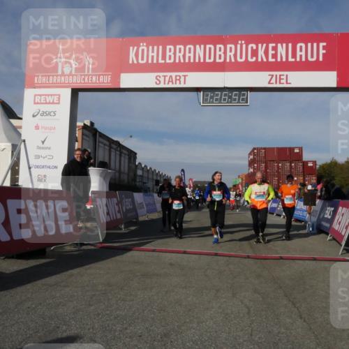 03.10.2025 - Köhlbrandbrückenlauf Matties Gatica Varas http://msf.ph/oto/9170194 03.10.2025 10:26:54 Ziel 1425, 1509, 1726, 1727, 1756, 1840, 1935, 1996, 2004, 2005, 2133, 2219, 2259, 2574, 2586, 2655, 2952, 3044, 3105, 3110, 3163, 3602, 3787 meine-sportfotos.de