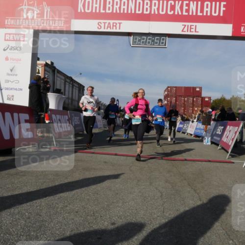 03.10.2025 - Köhlbrandbrückenlauf Matties Gatica Varas http://msf.ph/oto/9170206 03.10.2025 10:27:00 Ziel 1726, 1727, 1840, 1935, 1996, 2133, 2259, 2405, 2586, 2655, 2930, 2952, 3044, 3105, 3110, 3163, 3241, 3242, 3364, 3367, 3602, 3829 meine-sportfotos.de