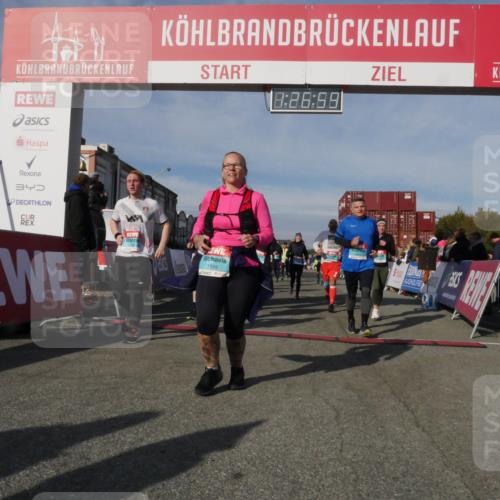 03.10.2025 - Köhlbrandbrückenlauf Matties Gatica Varas http://msf.ph/oto/9170208 03.10.2025 10:27:01 Ziel 1726, 1727, 1840, 1935, 2133, 2259, 2405, 2586, 2655, 2930, 2952, 3044, 3105, 3110, 3163, 3241, 3242, 3364, 3367, 3602, 3829 meine-sportfotos.de