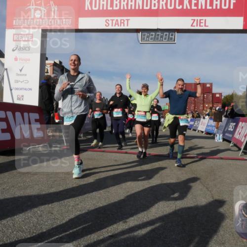 03.10.2025 - Köhlbrandbrückenlauf Matties Gatica Varas http://msf.ph/oto/9170219 03.10.2025 10:27:06 Ziel 2405, 2586, 2655, 2774, 2930, 3232, 3241, 3242, 3364, 3367, 3703, 3745, 3829 meine-sportfotos.de
