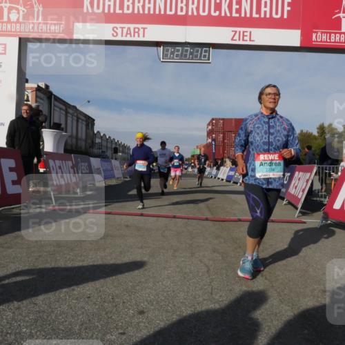 03.10.2025 - Köhlbrandbrückenlauf Matties Gatica Varas http://msf.ph/oto/9170245 03.10.2025 10:27:18 Ziel 1930, 2115, 2693, 3052, 3745, 3746 meine-sportfotos.de