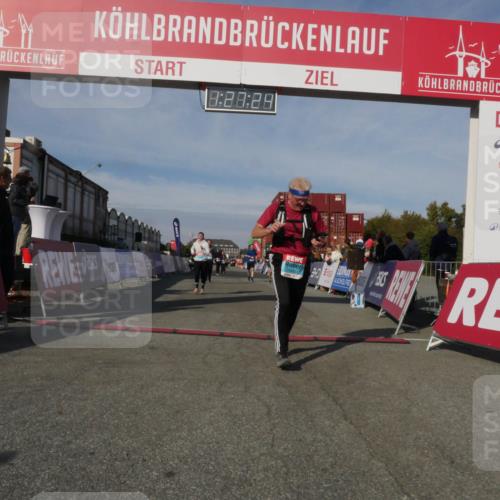 03.10.2025 - Köhlbrandbrückenlauf Matties Gatica Varas http://msf.ph/oto/9170261 03.10.2025 10:27:26 Ziel 1539, 1926, 1929, 2101, 2451, 2562, 2935, 3132, 3746 meine-sportfotos.de