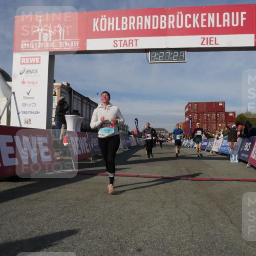 03.10.2025 - Köhlbrandbrückenlauf Matties Gatica Varas http://msf.ph/oto/9170266 03.10.2025 10:27:29 Ziel 1539, 1926, 1929, 2101, 2451, 2562, 2935, 3132, 3230 meine-sportfotos.de