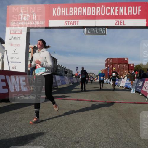03.10.2025 - Köhlbrandbrückenlauf Matties Gatica Varas http://msf.ph/oto/9170267 03.10.2025 10:27:29 Ziel 1539, 1926, 1929, 2101, 2451, 2562, 2935, 3132, 3230 meine-sportfotos.de