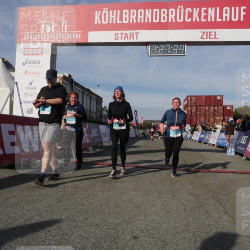 03.10.2025 - Köhlbrandbrückenlauf Matties Gatica Varas http://msf.ph/oto/9170281 03.10.2025 10:27:36 Ziel 1926, 2101, 2136, 2192, 2352, 3230 meine-sportfotos.de