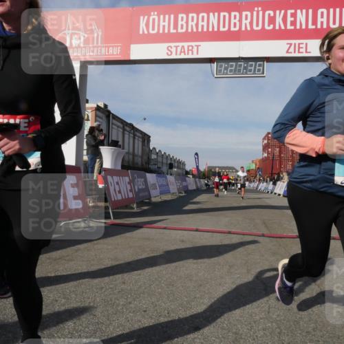 03.10.2025 - Köhlbrandbrückenlauf Matties Gatica Varas http://msf.ph/oto/9170284 03.10.2025 10:27:38 Ziel 1914, 2059, 2136, 2162, 2166, 2192, 2237, 2352, 3230 meine-sportfotos.de