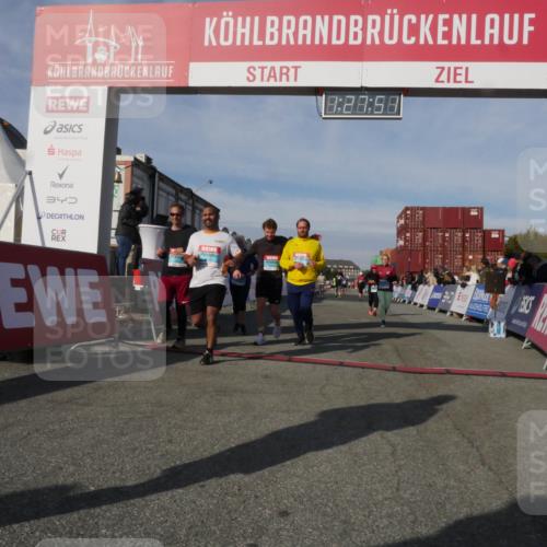 03.10.2025 - Köhlbrandbrückenlauf Matties Gatica Varas http://msf.ph/oto/9170315 03.10.2025 10:27:53 Ziel 1004, 1342, 1472, 1759, 2086, 3451, 3452, 3626 meine-sportfotos.de