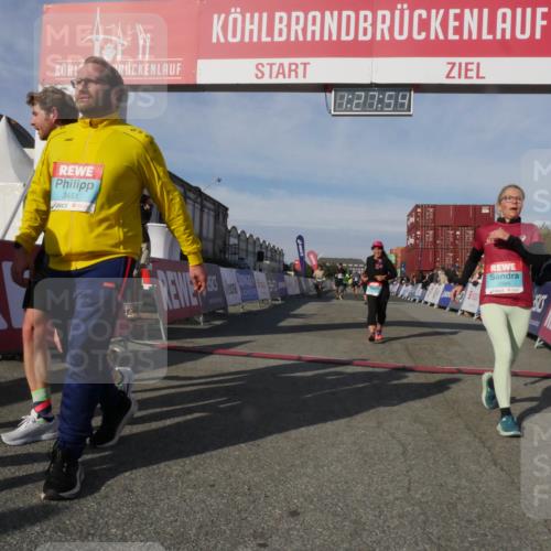 03.10.2025 - Köhlbrandbrückenlauf Matties Gatica Varas http://msf.ph/oto/9170321 03.10.2025 10:27:56 Ziel 1004, 1342, 1472, 1759, 1993, 2525 meine-sportfotos.de
