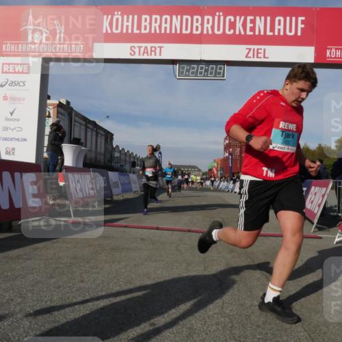 03.10.2025 - Köhlbrandbrückenlauf Matties Gatica Varas http://msf.ph/oto/9170351 03.10.2025 10:28:11 Ziel 1775, 2320, 2621, 2752, 3393, 3670 meine-sportfotos.de
