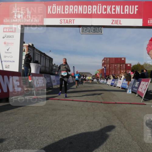 03.10.2025 - Köhlbrandbrückenlauf Matties Gatica Varas http://msf.ph/oto/9170352 03.10.2025 10:28:12 Ziel 1775, 2320, 2621, 2636, 2752, 3393, 3670 meine-sportfotos.de