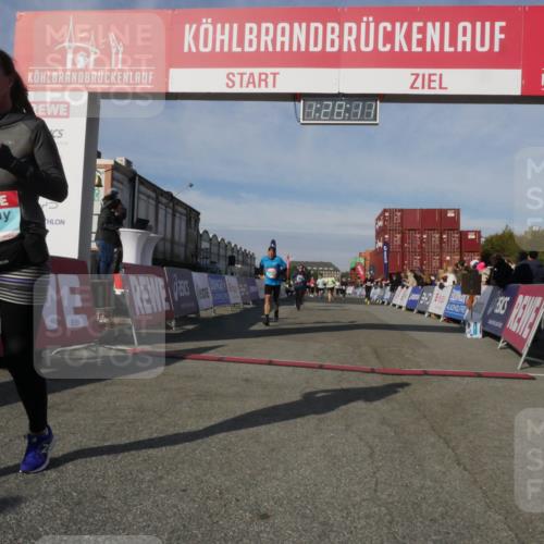 03.10.2025 - Köhlbrandbrückenlauf Matties Gatica Varas http://msf.ph/oto/9170355 03.10.2025 10:28:13 Ziel 1775, 2621, 2636, 2752, 3393, 3614, 3670 meine-sportfotos.de
