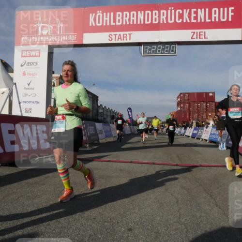 03.10.2025 - Köhlbrandbrückenlauf Matties Gatica Varas http://msf.ph/oto/9170374 03.10.2025 10:28:22 Ziel 1592, 1872, 2094, 2366, 2636, 2869, 2870, 3231, 3360, 3398, 3399, 3432, 3476, 3611, 3614, 3631, 3670 meine-sportfotos.de