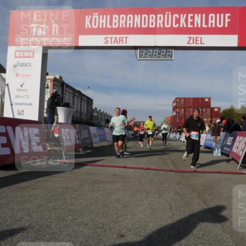 03.10.2025 - Köhlbrandbrückenlauf Matties Gatica Varas http://msf.ph/oto/9170378 03.10.2025 10:28:24 Ziel 1579, 1592, 1872, 2094, 2366, 2636, 2869, 2870, 3231, 3360, 3398, 3399, 3432, 3476, 3611, 3614, 3631 meine-sportfotos.de