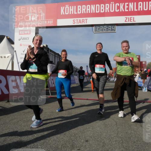 03.10.2025 - Köhlbrandbrückenlauf Matties Gatica Varas http://msf.ph/oto/9170402 03.10.2025 10:28:35 Ziel 1579, 1713, 1910, 2409, 3013, 3161 meine-sportfotos.de