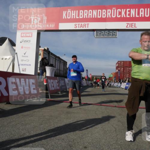 03.10.2025 - Köhlbrandbrückenlauf Matties Gatica Varas http://msf.ph/oto/9170414 03.10.2025 10:28:41 Ziel 1713, 1765, 1896, 1897, 2216, 3013, 3054, 3483 meine-sportfotos.de