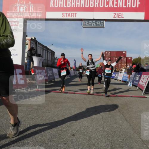 03.10.2025 - Köhlbrandbrückenlauf Matties Gatica Varas http://msf.ph/oto/9170429 03.10.2025 10:28:48 Ziel 1765, 1863, 1896, 1897, 2090, 2216, 2339, 3054, 3483 meine-sportfotos.de