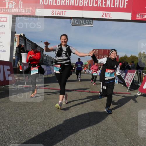 03.10.2025 - Köhlbrandbrückenlauf Matties Gatica Varas http://msf.ph/oto/9170431 03.10.2025 10:28:49 Ziel 1765, 1863, 2090, 2216, 2339, 3483 meine-sportfotos.de